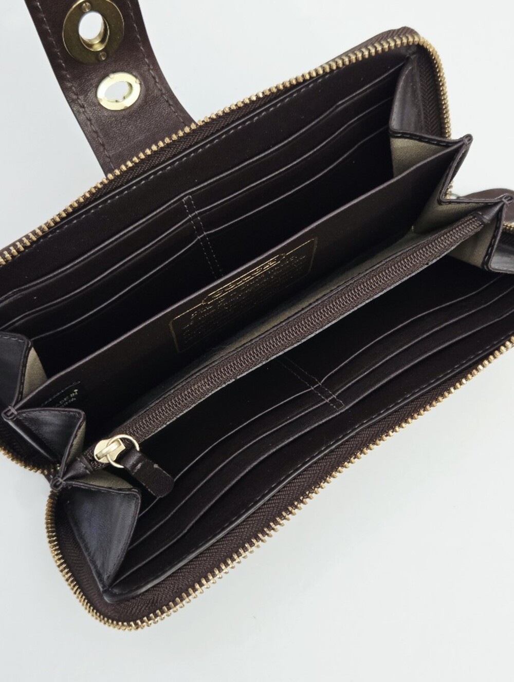 RARE COACH LILY LEGACY LEATHER TURNLOCK ZIP AROUND WALLET - MAHOGANY BROWN - Picture 9 of 11